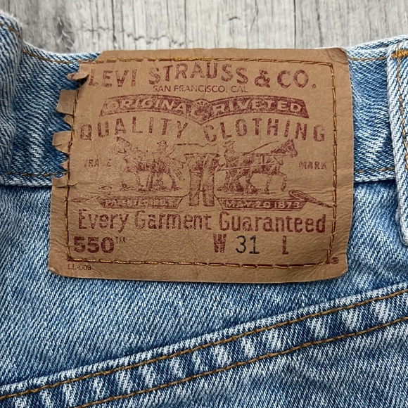 Levi’s - Picture 3 of 4
